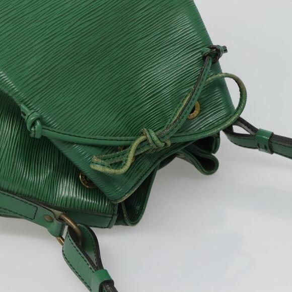 LOUIS VUITTON Epi Petit Noe Shoulder Bag Green M44104 - Picture 6 of 12